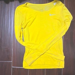 Nike dri-fit workout top